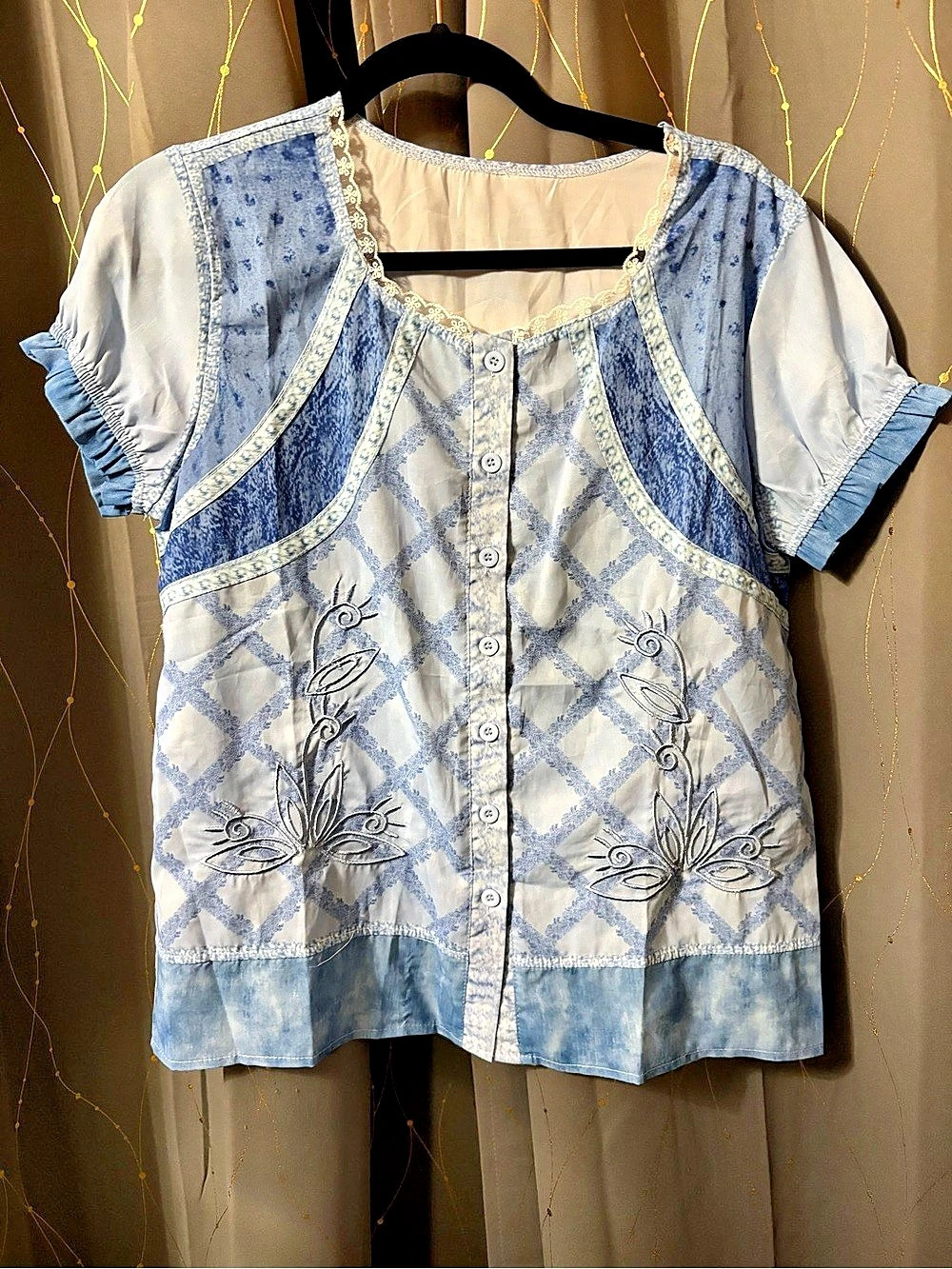 Women's Blue & White Geometric Blouse